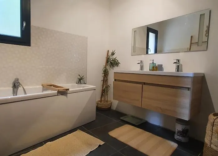 Superbe Avec Piscine Villa